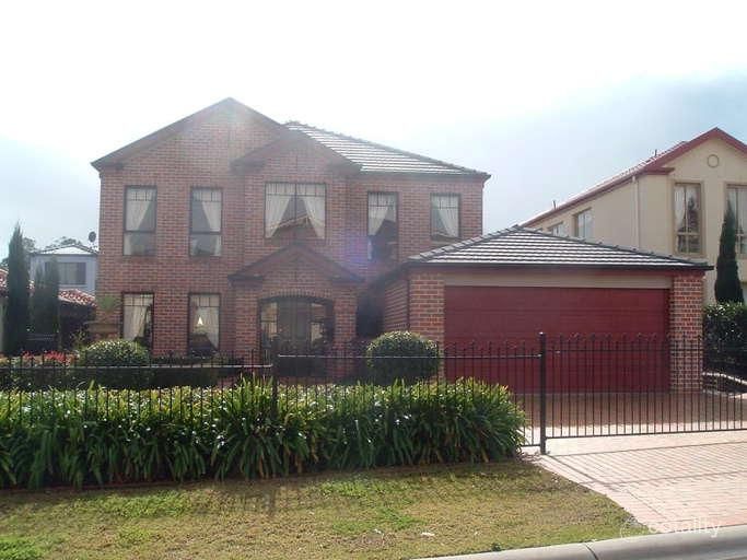5 Kiernan Cres, Abbotsbury, NSW 2176
