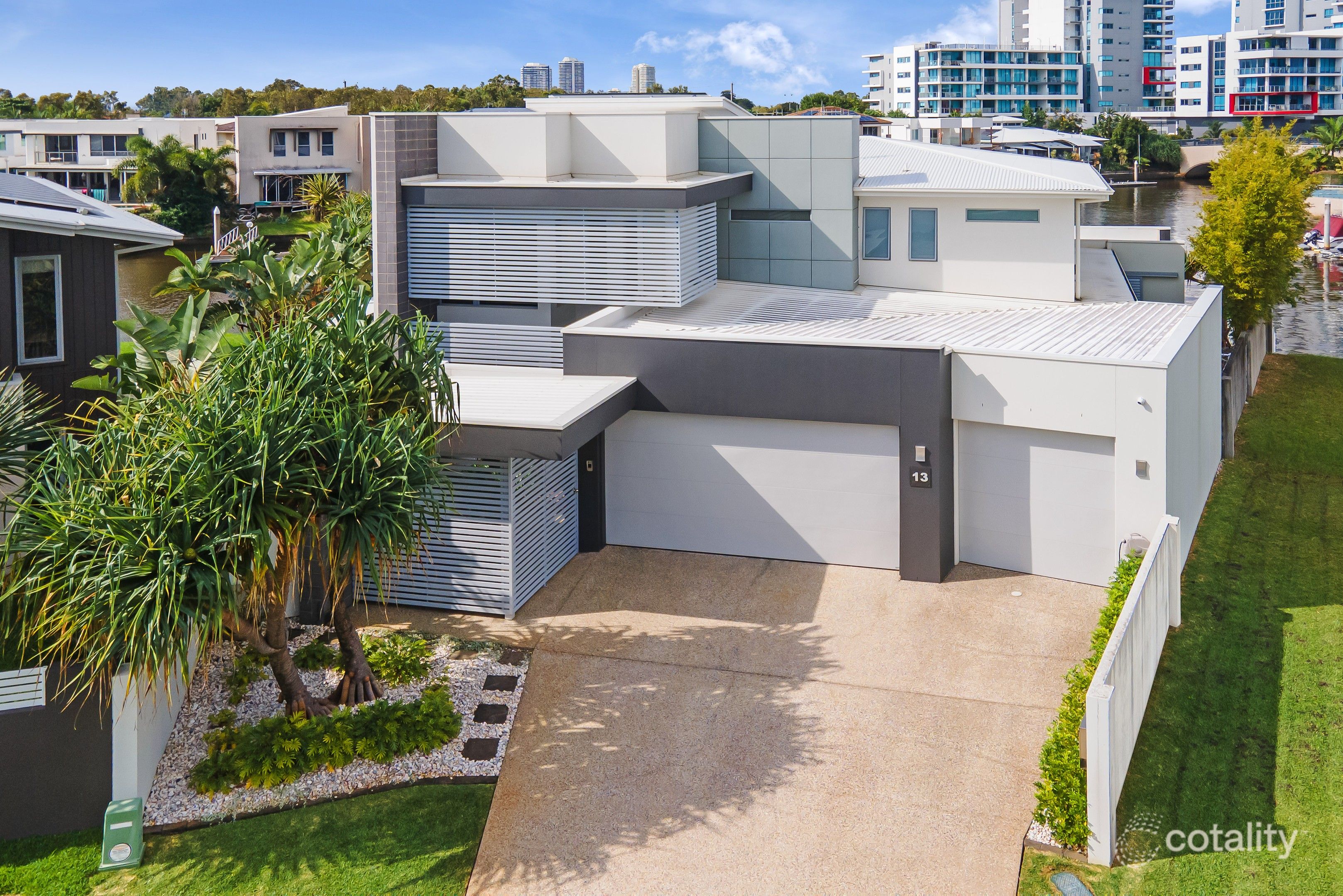 13 Middle Quay Dr, Biggera Waters, QLD 4216