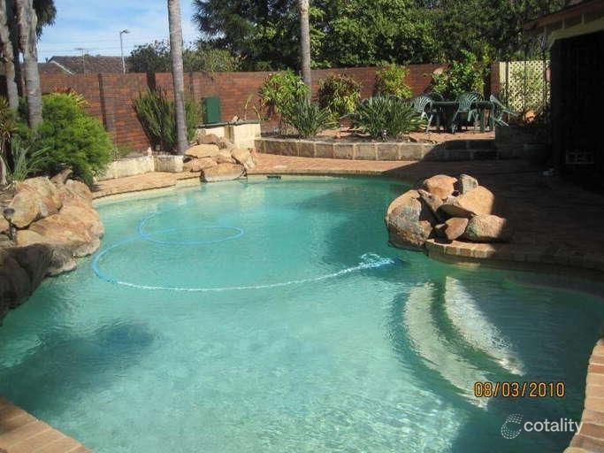 9 Aston Ct, Carine, WA 6020