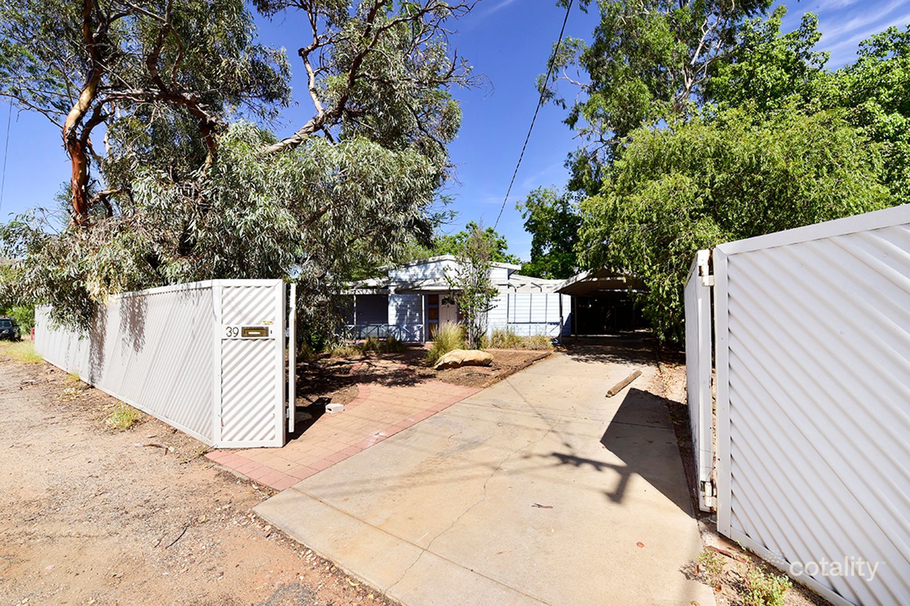 39 Plowman St, Gillen, NT 0870
