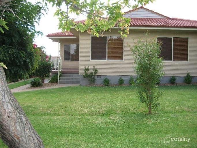 8 Ronald St, Dubbo, NSW 2830