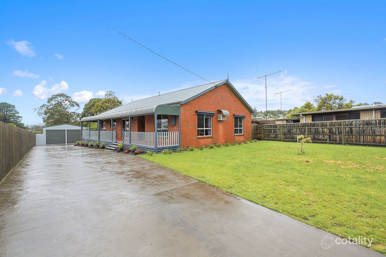 22 Railway Cres, Moe, VIC 3825
