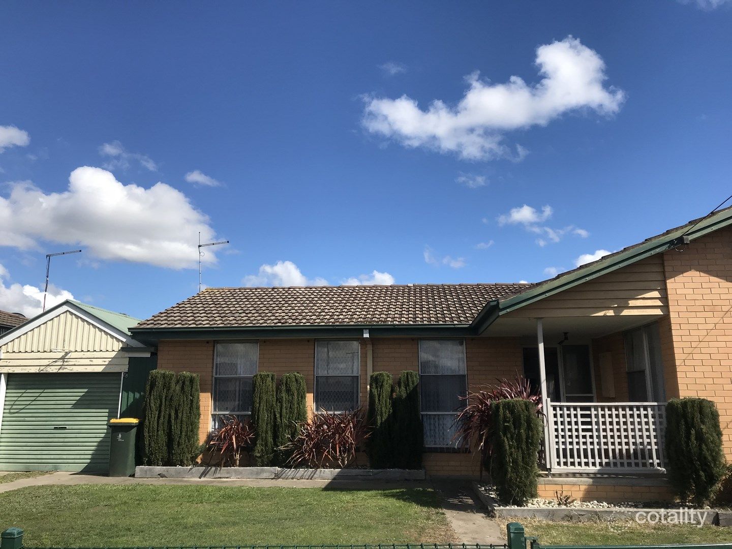 28 Willow Gr, Wendouree, VIC 3355