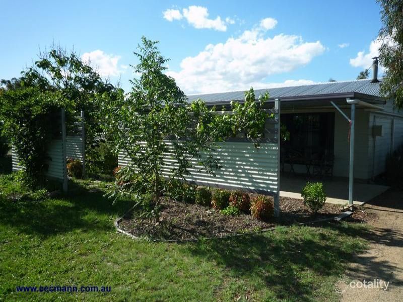 14 Wallace Ct, Glen Aplin, QLD 4381