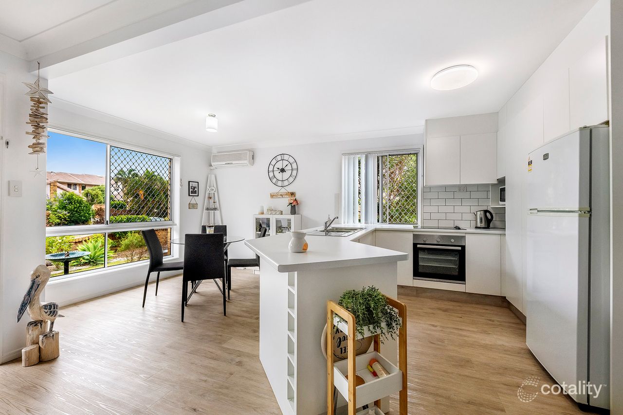 9/1 Lowood Ct, Varsity Lakes, QLD 4227