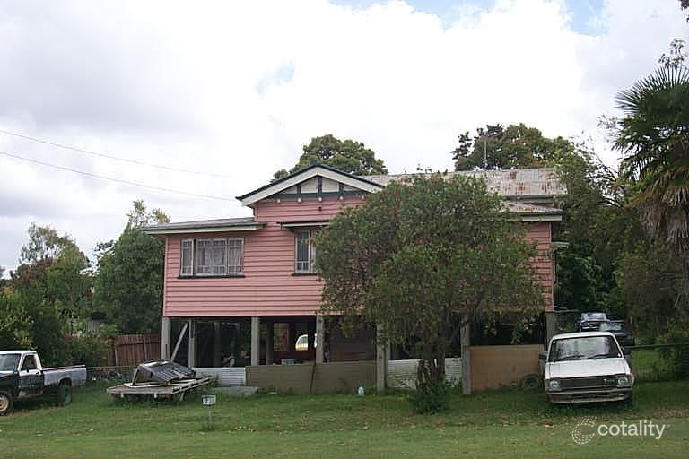 7 Bird St, Bundamba, QLD 4304