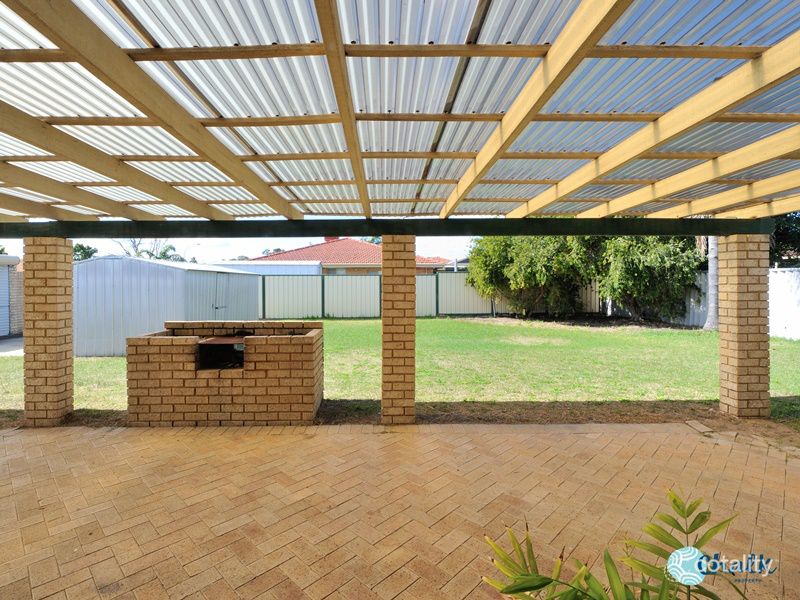 13 Grady Ct, Waikiki, WA 6169