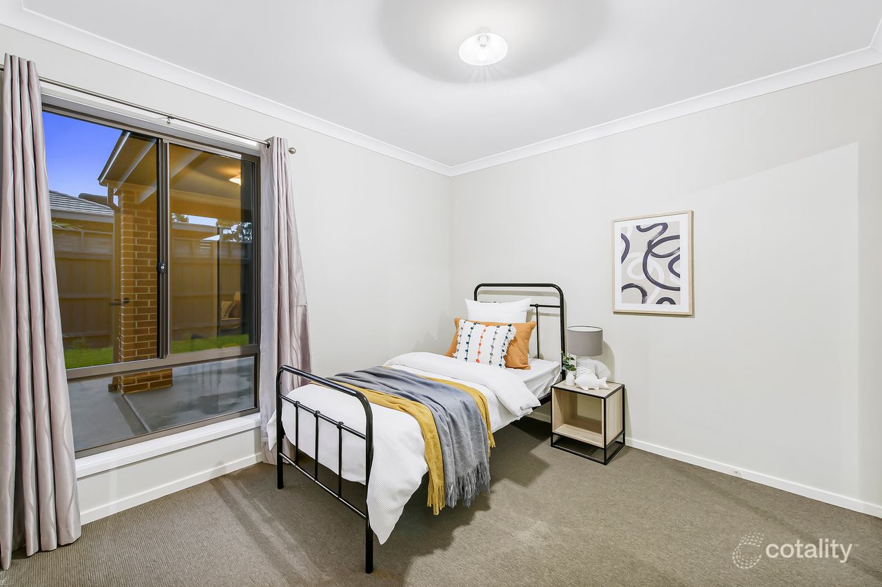 30 Sunningdale Dr, Hillside, VIC 3037