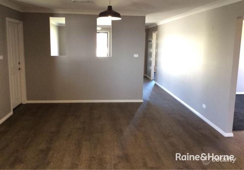 38 Melaleuca Dr, Forest Hill, NSW 2651