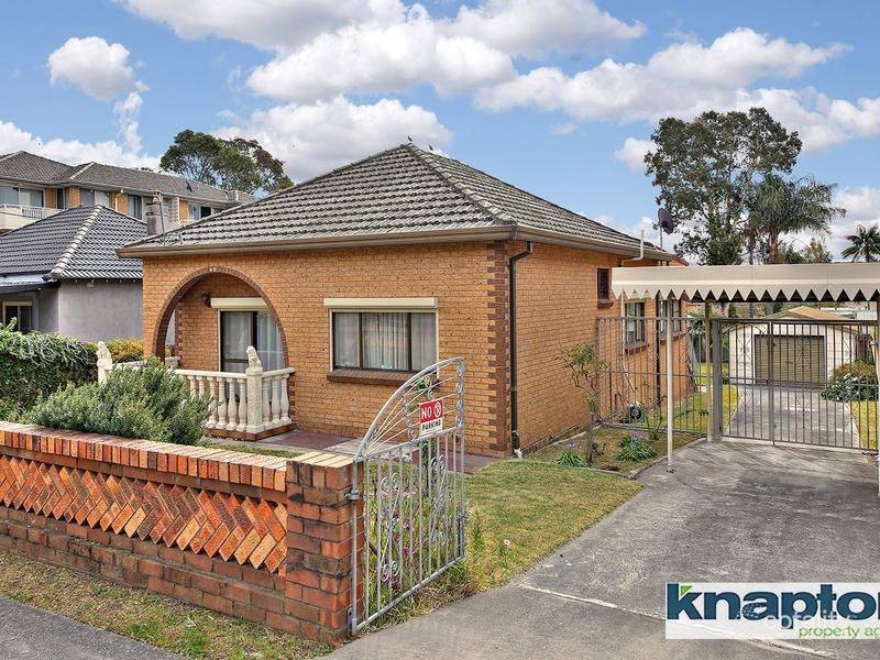 69 Yangoora Rd, Lakemba, NSW 2195