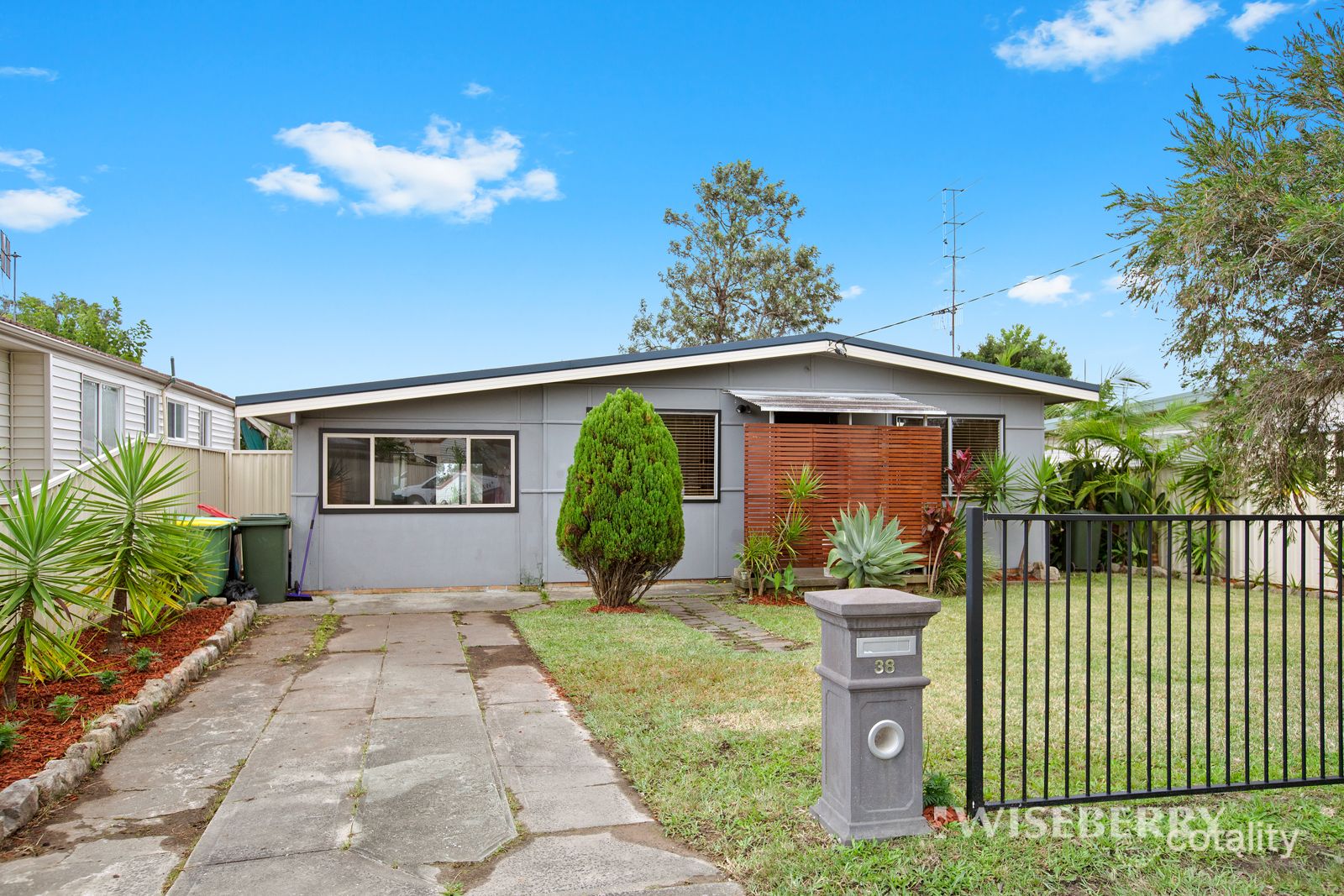 38 Dudley St, Gorokan, NSW 2263