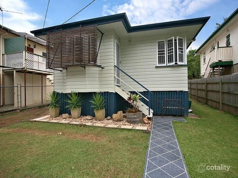 16 Agnew St, Sandgate, QLD 4017