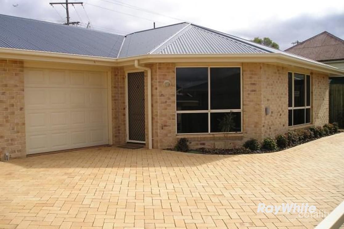 2/68 Holberton St, Rockville, QLD 4350