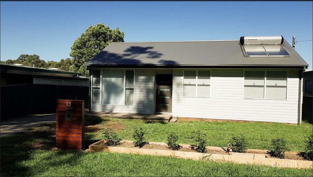 13 Camellia St, Cardiff, NSW 2285