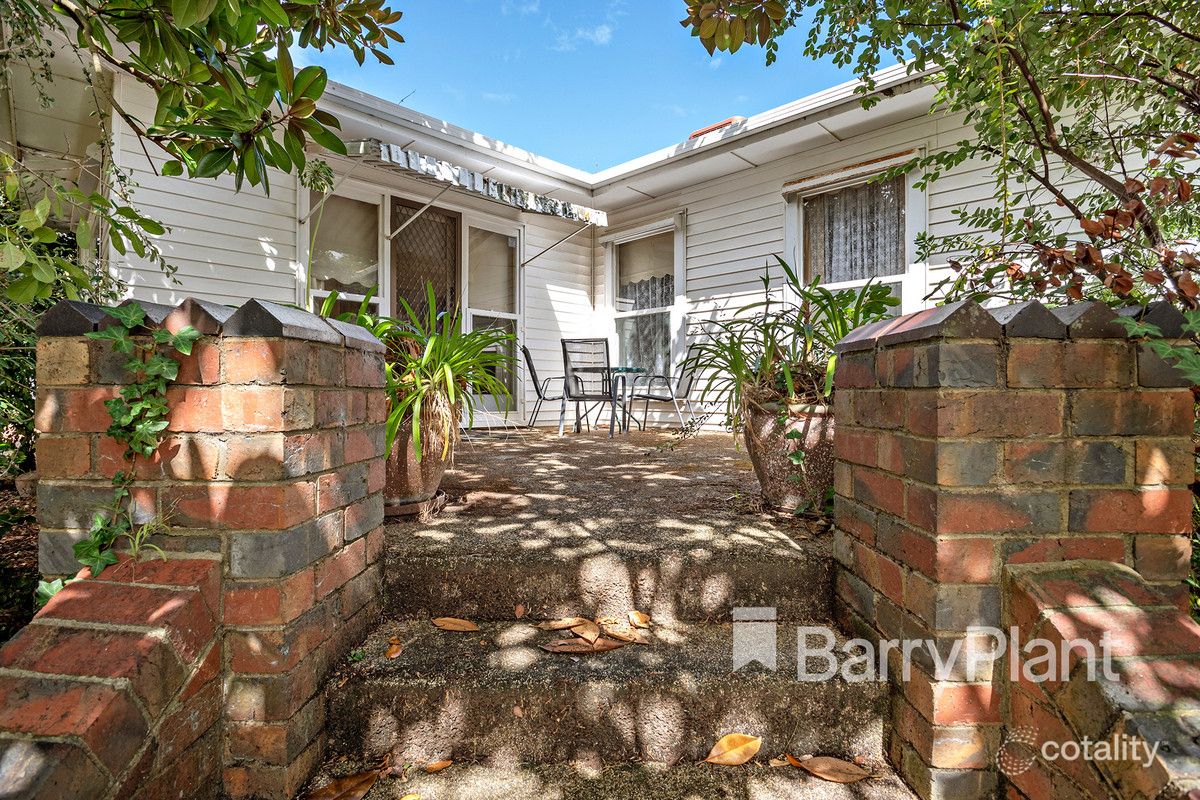 68 Sixth Ave, Rosebud, VIC 3939