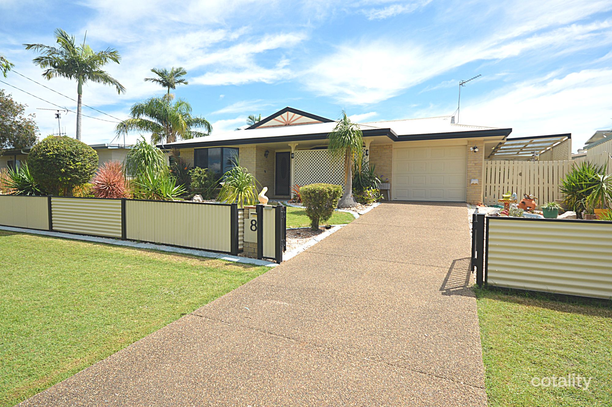 8 Ripley Ave, Pialba, QLD 4655