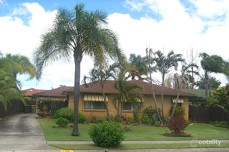 1/108 Christine Ave, Burleigh Waters, QLD 4220