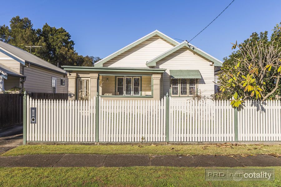 43 Harle St, Hamilton South, NSW 2303