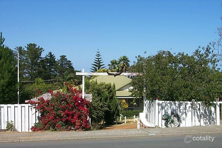 222 Canning Rd, Lesmurdie, WA 6076