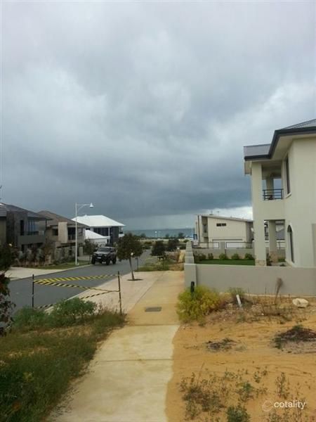 9 Cambria Link, North Coogee, WA 6163