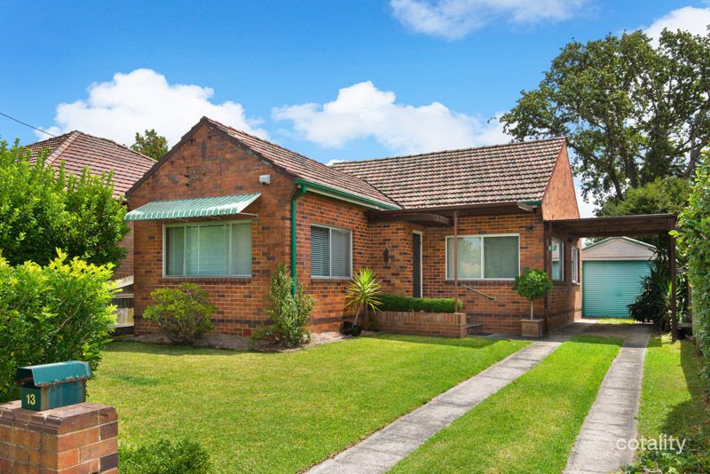 13 Strathmore Pde, Roseville, NSW 2069