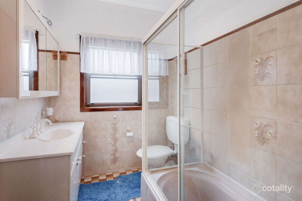 8 Georgina St, Bass Hill, NSW 2197