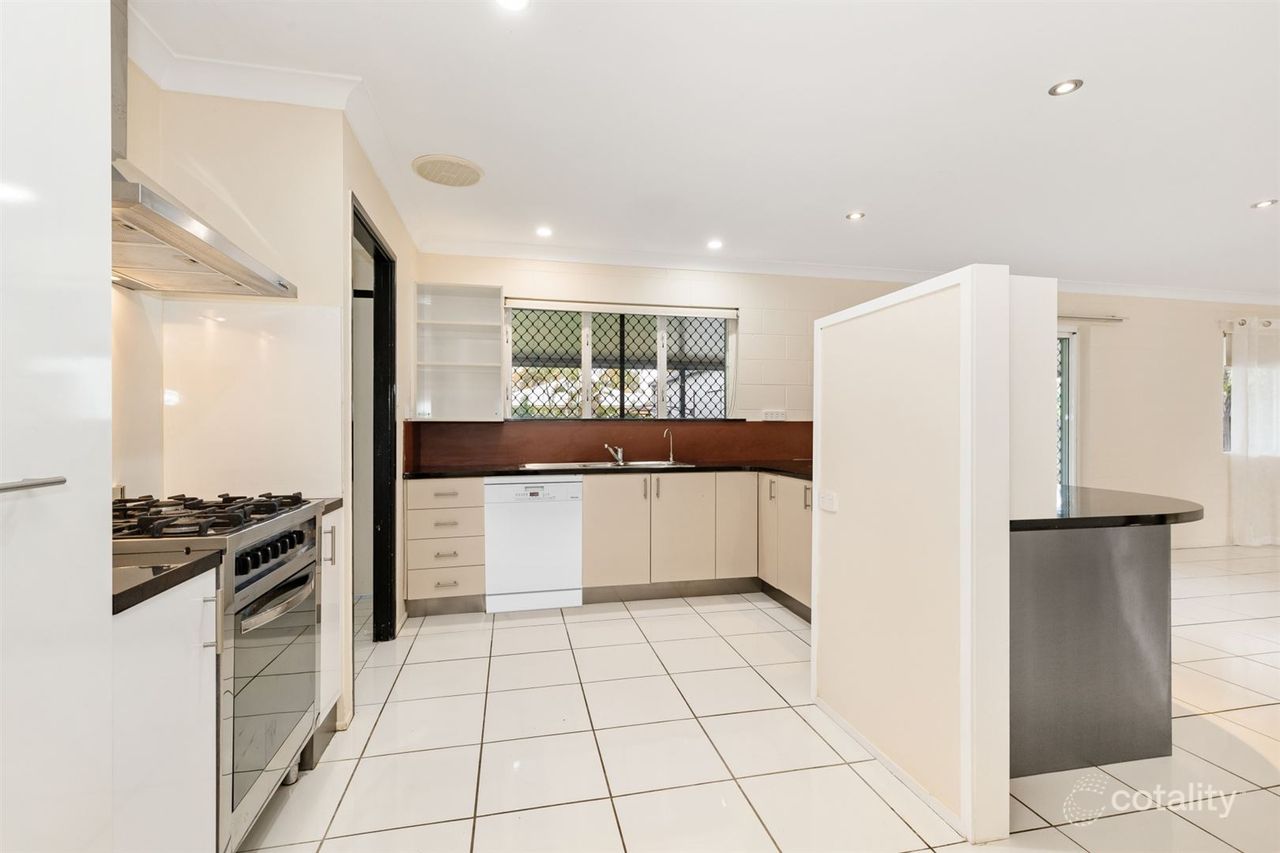 45 Marina Dr, Bushland Beach, QLD 4818