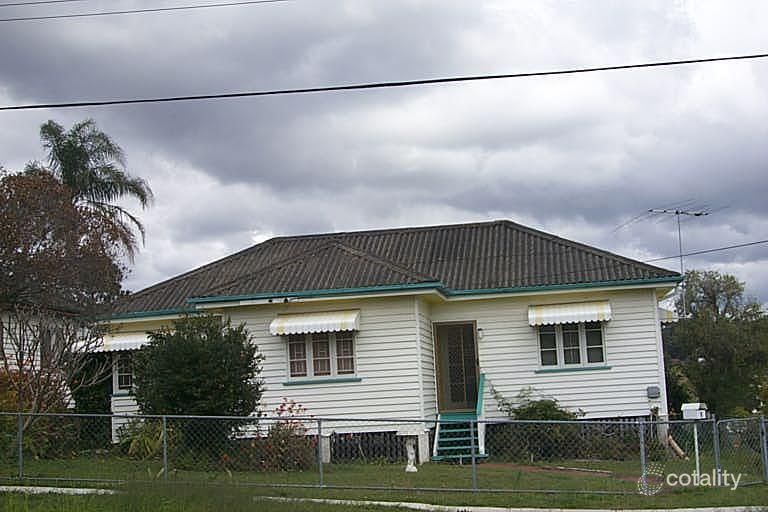 1 Eric Rd, Holland Park, QLD 4121