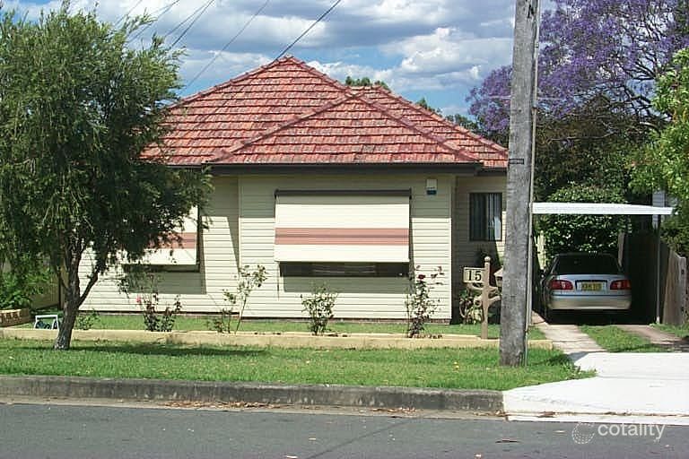 15 Grevillea Rd, Chester Hill, NSW 2162