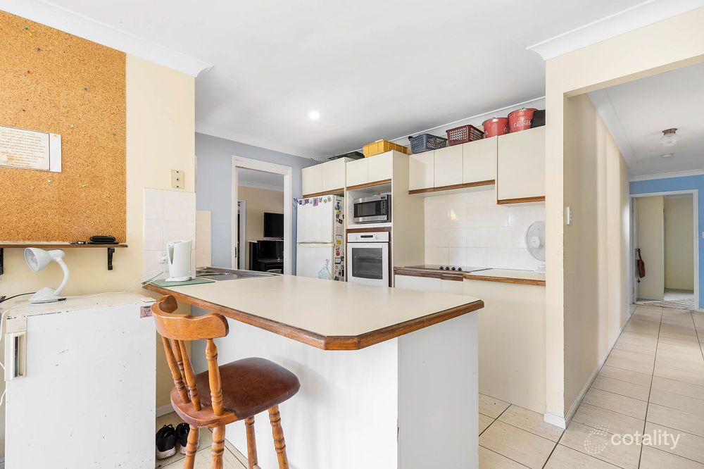 9 Cook Ave, Caboolture South, QLD 4510