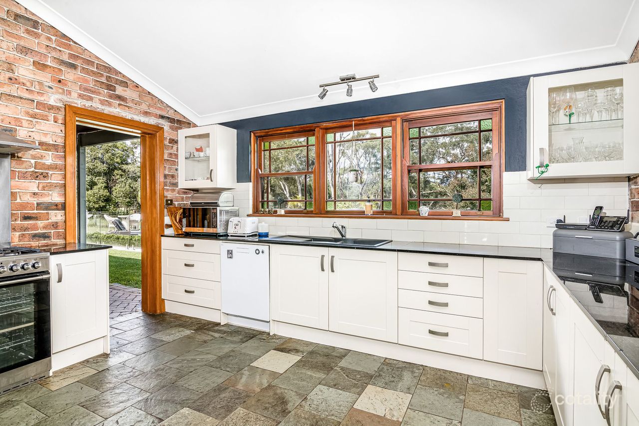 42 Bloodwood Rd, Fiddletown, NSW 2159