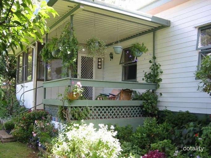 16 Wongawallan Rd, Tamborine Mountain, QLD 4272