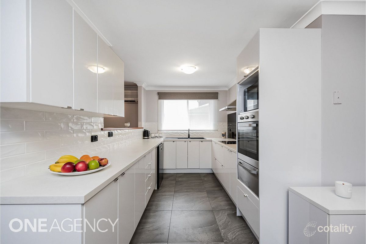 10 Leavis Pl, Spearwood, WA 6163