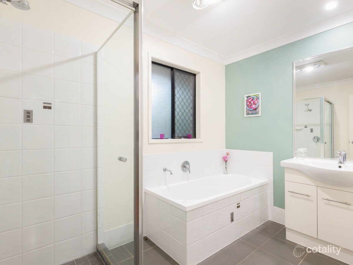 24 Kyecody Cl, Moggill, QLD 4070