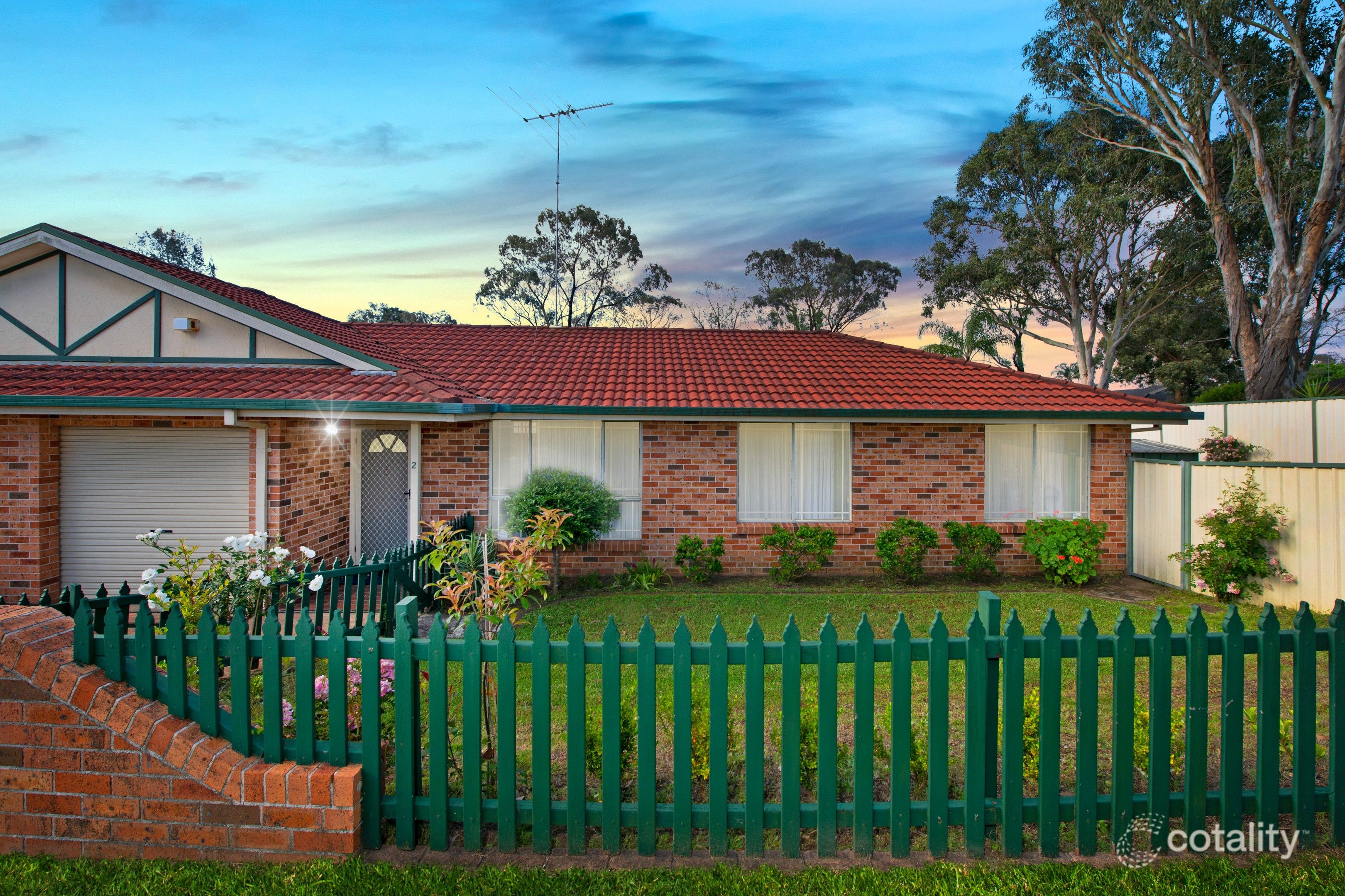 2 Mcmahon Gr, Glenwood, NSW 2768