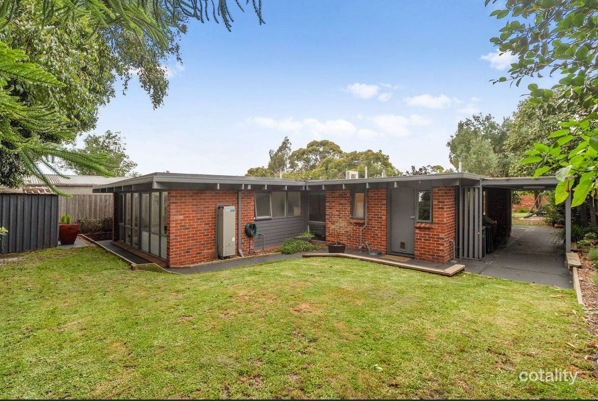 25 Franciscan Ave, Frankston, VIC 3199