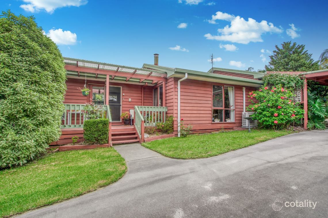 5 Weekes Rd, Lakes Entrance, VIC 3909