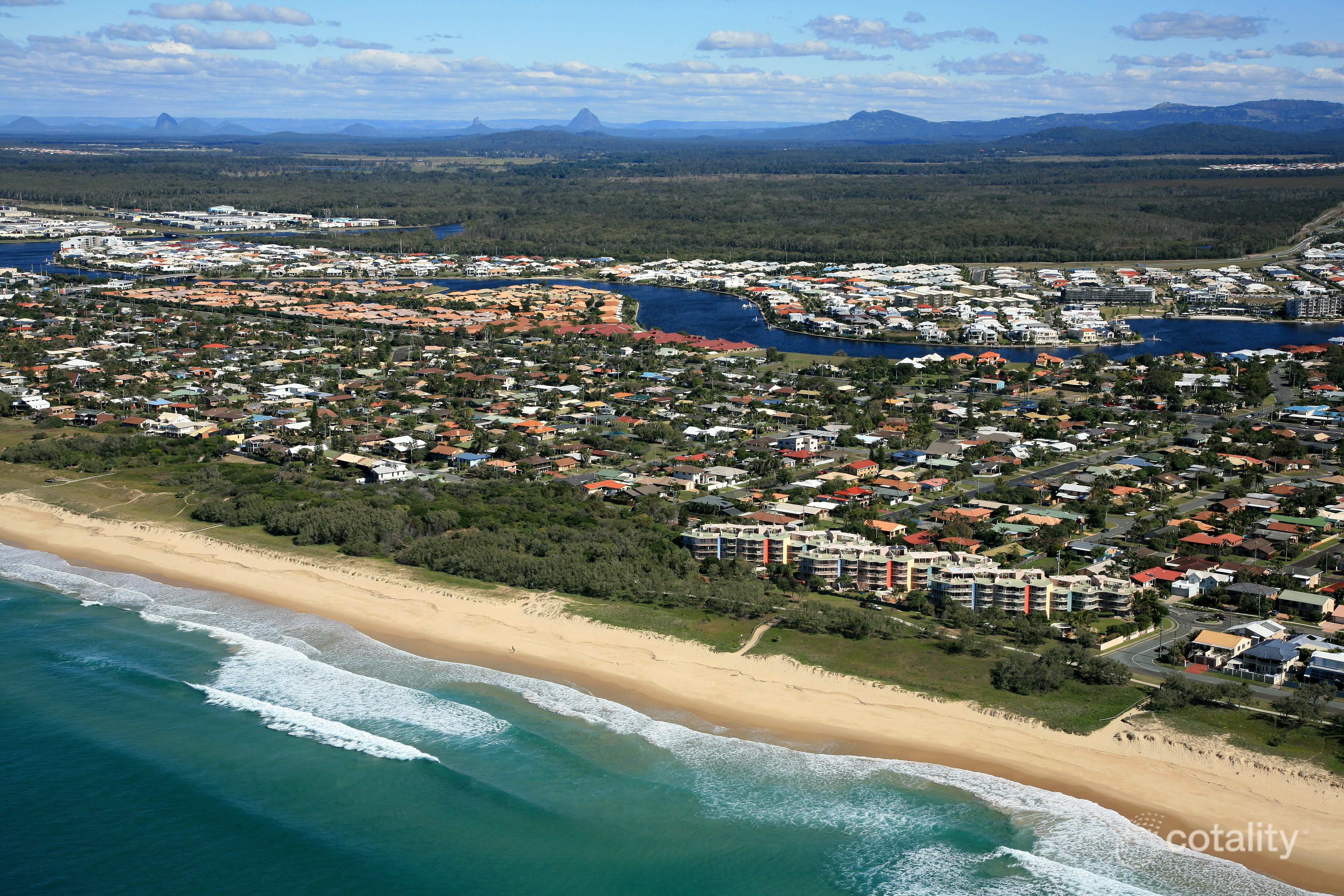 12 Lapoinya Cres, Warana, QLD 4575