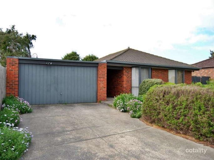 4 Burberry Ct, Carrum Downs, VIC 3201