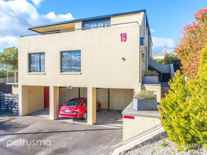 2/19 Whelan Cres, West Hobart, TAS 7000