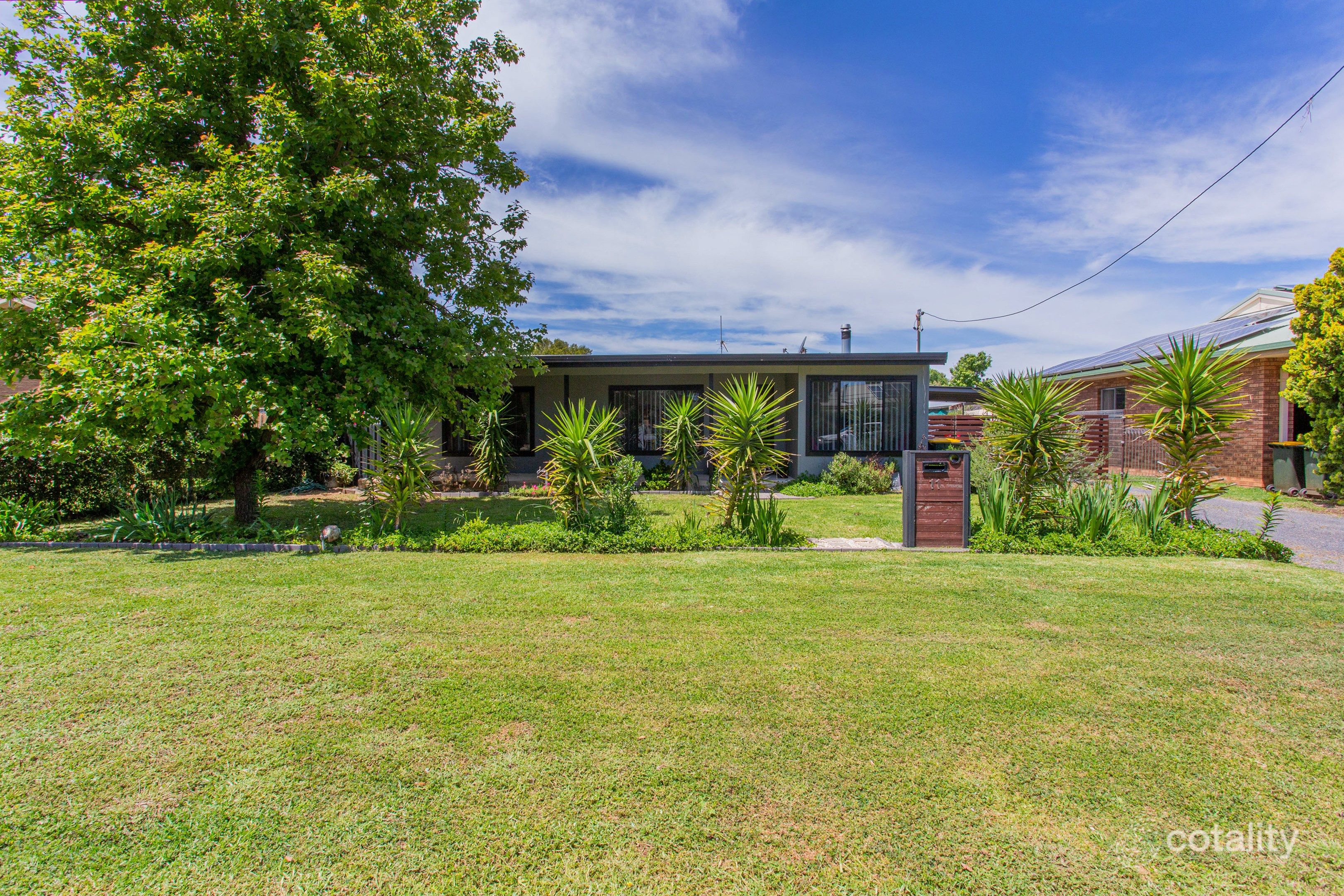 11 Stewart St, Cowra, NSW 2794