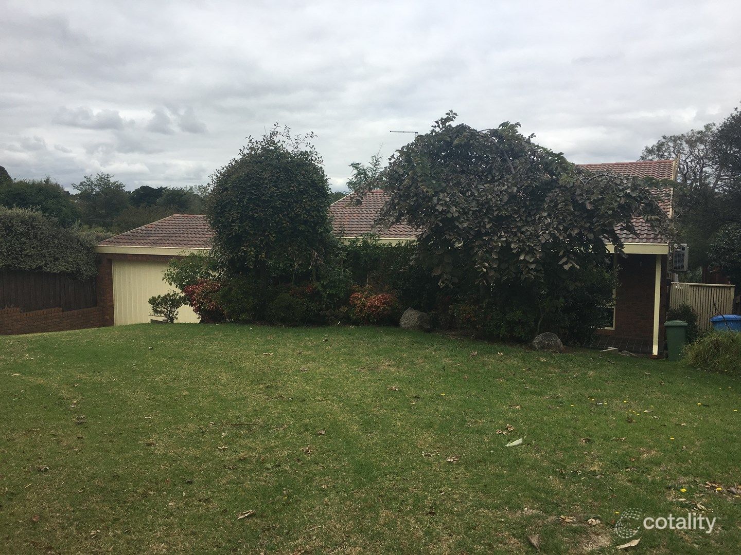 1 Outlook Dr, Berwick, VIC 3806
