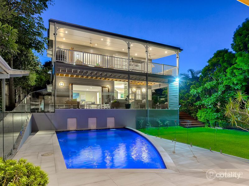 13 Dart St, Auchenflower, QLD 4066