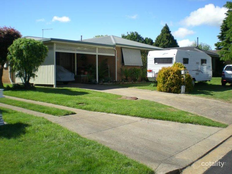 6 Taronga Ave, Orange, NSW 2800