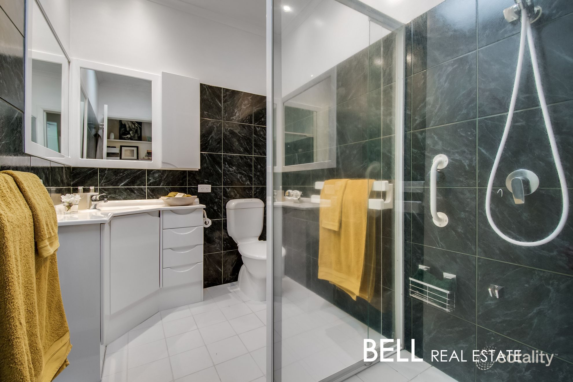 5 Currie Ave, Tecoma, VIC 3160