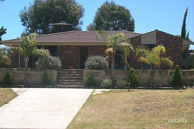 4 Contour Dr, Mullaloo, WA 6027