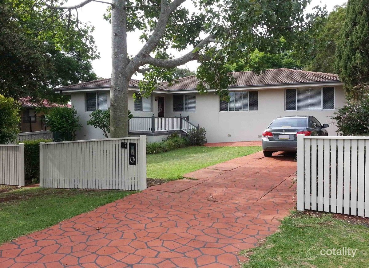17 Olsen St, Rangeville, QLD 4350