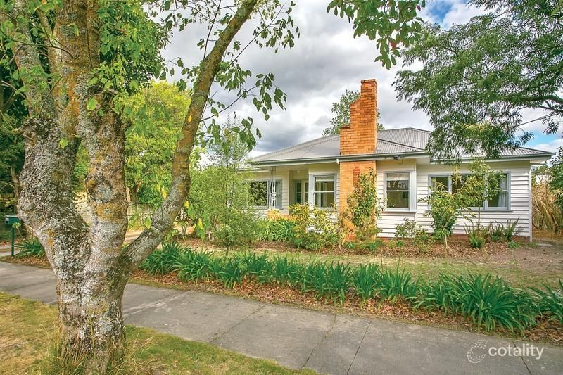 1 Lawrence St, Alfredton, VIC 3350