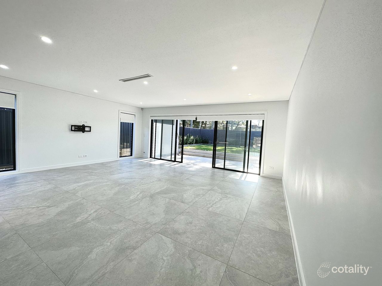 8 Collins Cres, Yagoona, NSW 2199