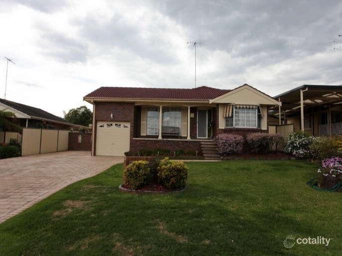 12 Lindsay Cres, South Penrith, NSW 2750